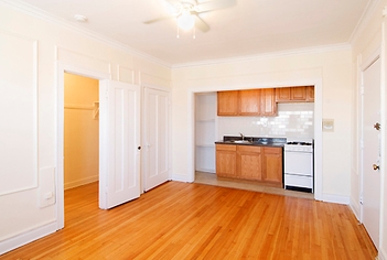 Blackstone Court in Chicago, IL - Building Photo - Interior Photo