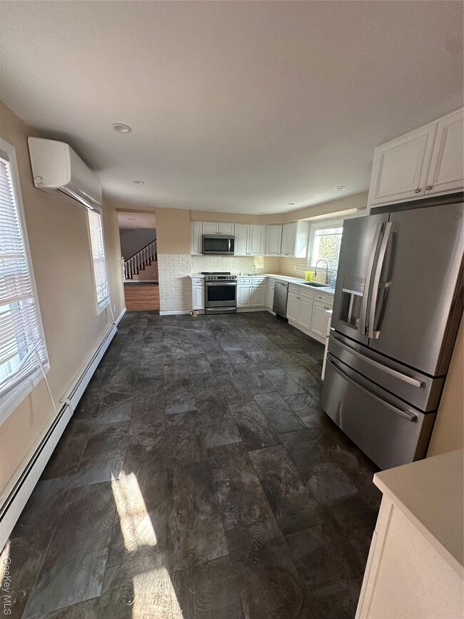 290 Woodbury Rd in Woodbury, NY - Building Photo - Building Photo