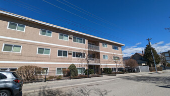 Penticton Sunburst Apartments