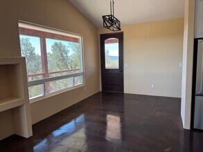 1 Bonita Vista Ct in Cedar Crest, NM - Building Photo - Building Photo