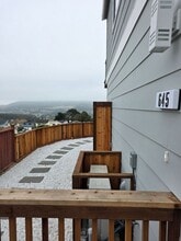 645 Gellert Blvd in Daly City, CA - Foto de edificio - Building Photo
