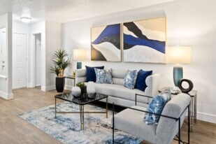 Monarch West in Houston, TX - Building Photo