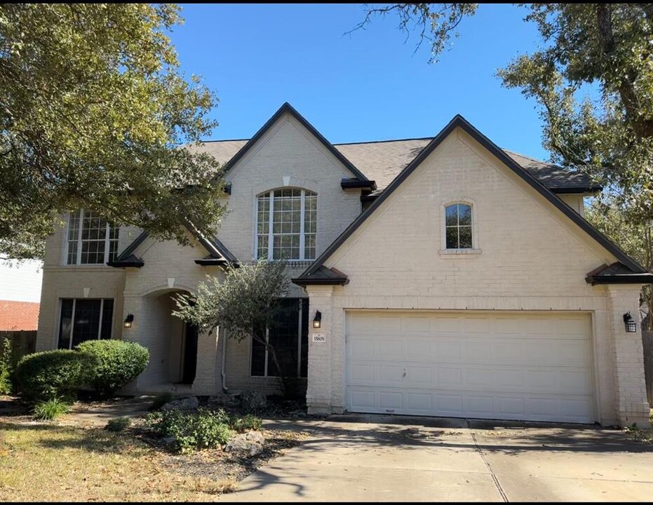 15809 Rustic Ln in Austin, TX - Building Photo