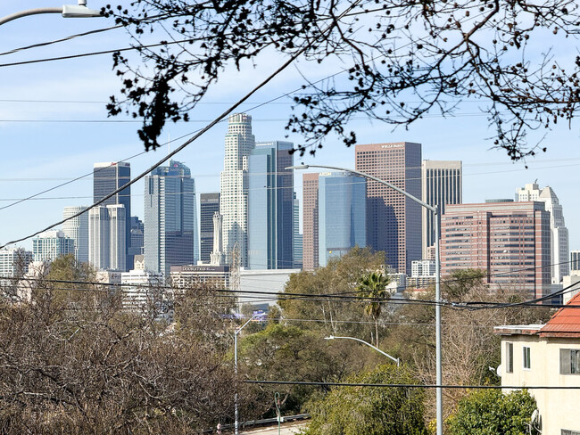 1608 Kearney St in Los Angeles, CA - Foto de edificio - Building Photo