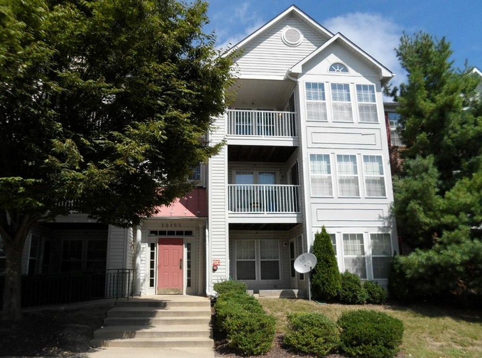 10105 Ridge Manor Terrace in Damascus, MD - Foto de edificio