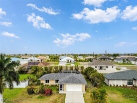 4116 SW 9th Pl in Cape Coral, FL - Building Photo