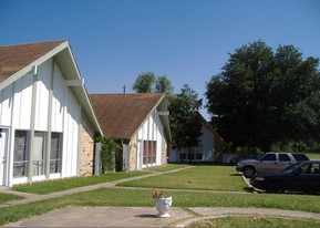 2300 Live Oak St Apartments