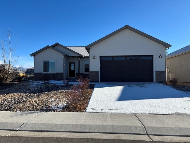 property at 1432 Owl Creek Ave