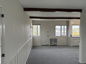 8252 Rees St, Unit Spanish Cottage in Playa Del Rey, CA - Building Photo - Building Photo