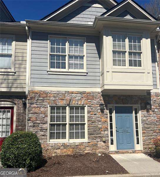 1204 Harris Commons Pl