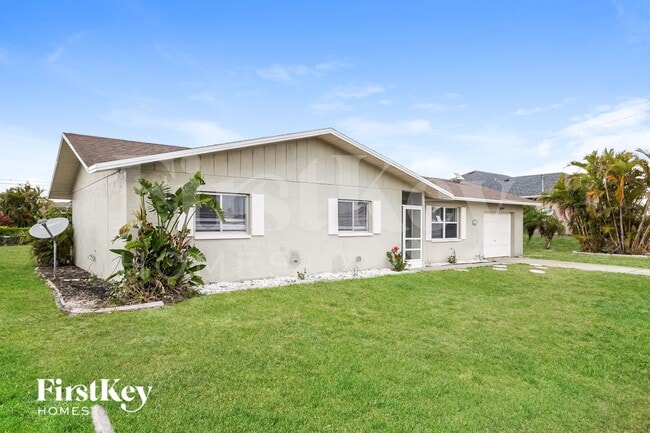 1505 NE 10th Ln in Cape Coral, FL - Building Photo - Building Photo