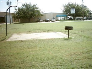 Bay Point Apartments in Pilot Point, TX - Building Photo - Building Photo