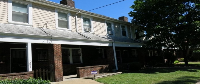 1876 Morningside Ave in Pittsburgh, PA - Building Photo