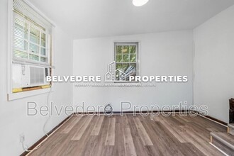 1208 Valley View St in Greensboro, NC - Foto de edificio - Building Photo