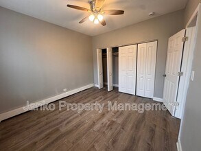 5647 W Washington Blvd in Chicago, IL - Building Photo - Building Photo