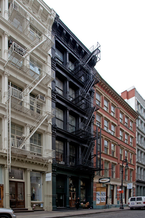 127 Greene St in New York, NY - Building Photo