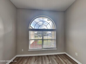 1668 Hidden Forest Ln in Jacksonville, FL - Building Photo - Building Photo