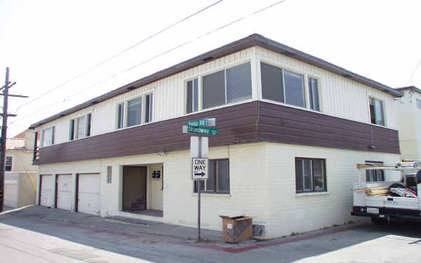 3989 Strand in San Diego, CA - Foto de edificio