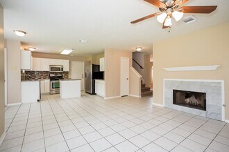 8234 Worthington Dr in Houston, TX - Building Photo - Building Photo