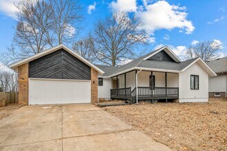 2145 S Todd Ave in Springfield, MO - Building Photo - Building Photo