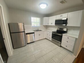 3704 32nd St in Lubbock, TX - Building Photo - Building Photo
