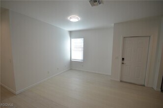 3306 Bassie Ct in Ft. Myers, FL - Building Photo - Building Photo