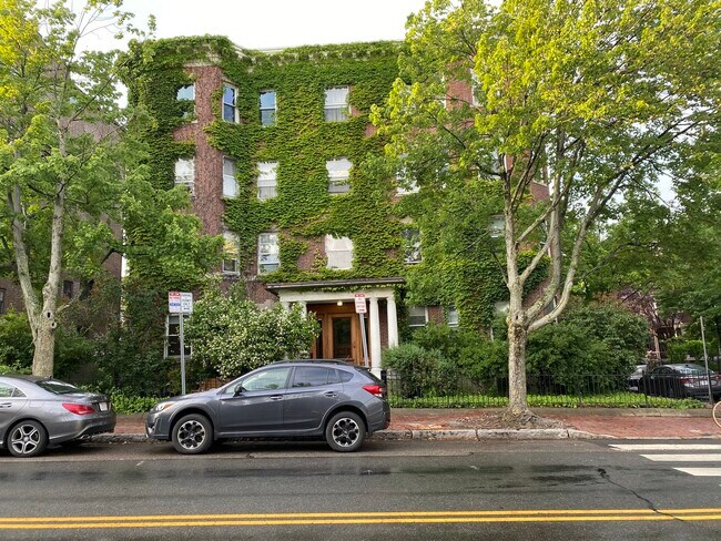 315 Harvard St, Unit 1