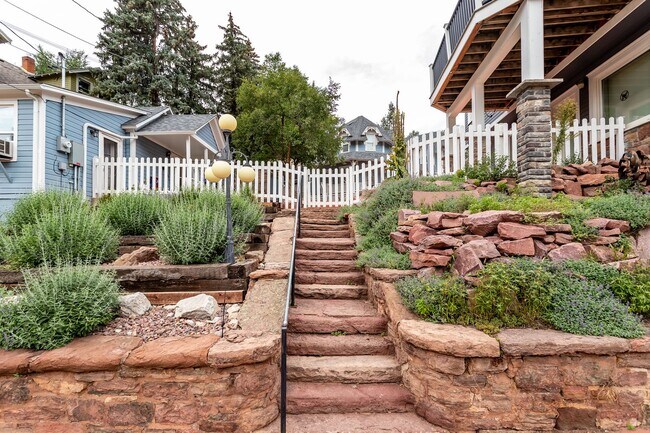 513 Cañon Ave in Manitou Springs, CO - Building Photo - Building Photo
