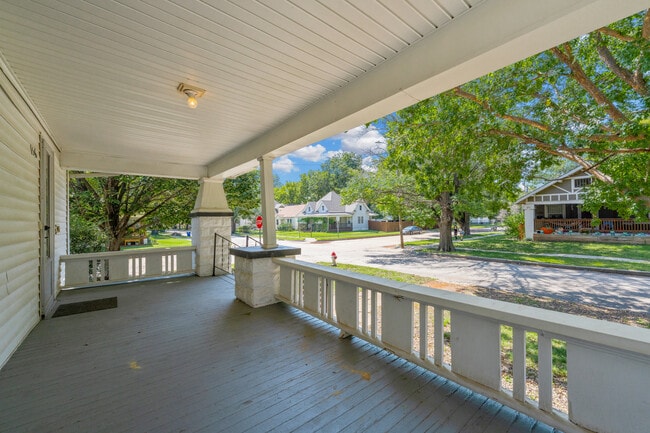156 S Estelle St in Wichita, KS - Building Photo - Building Photo
