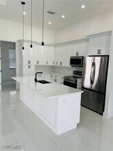 2492 27th Ave NE in Naples, FL - Building Photo - Building Photo