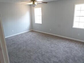 5945 Swaying Pine Ln in Memphis, TN - Building Photo - Building Photo