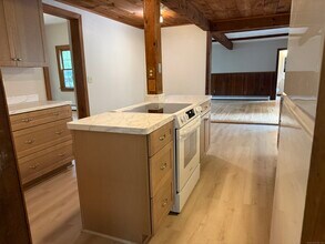6 Signal Hill Rd in Madison, CT - Building Photo - Building Photo