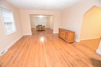 17967 Edgewood Walk in South Bend, IN - Building Photo - Building Photo