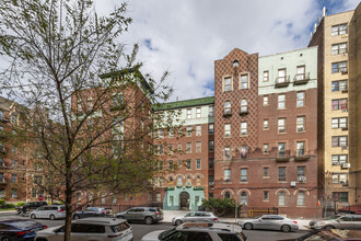 49 E 19th St in Brooklyn, NY - Building Photo - Building Photo