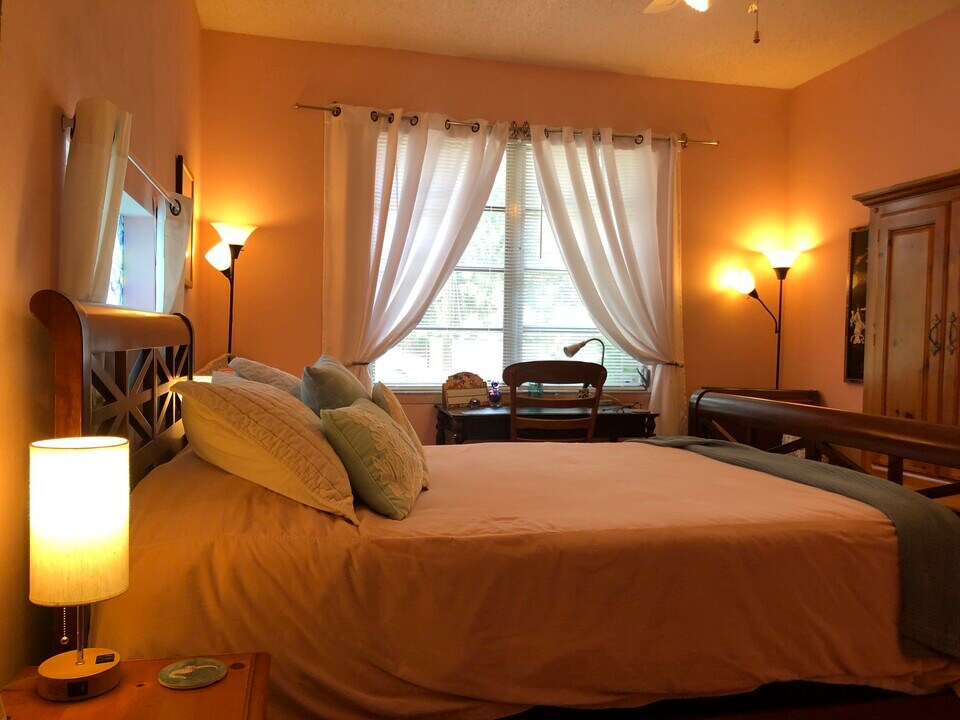 1706 Druid Rd E in Clearwater, FL - Building Photo