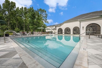 Caroline in Lakeland, FL - Building Photo - Building Photo