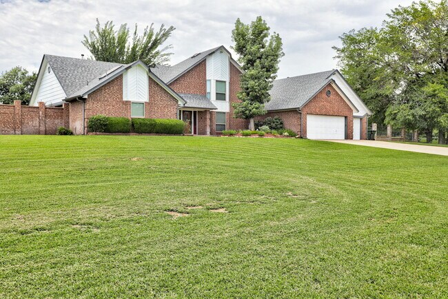 1340 Bryant Cir in Norman, OK - Building Photo - Building Photo