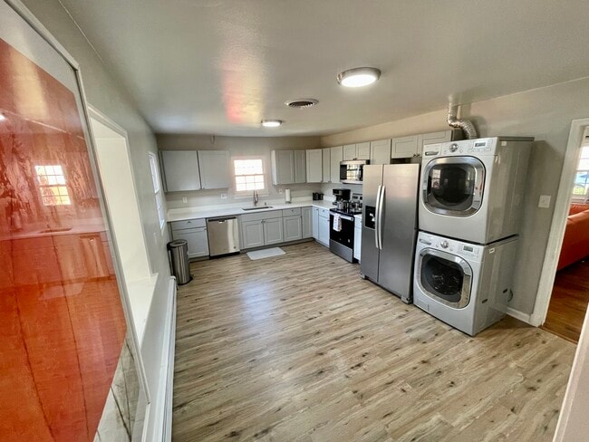 7001 Coolridge Dr in Temple Hills, MD - Building Photo - Building Photo