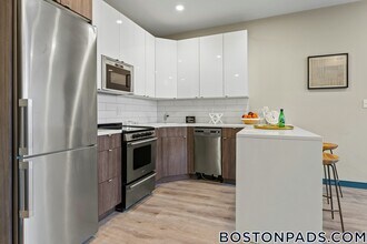 1258 Massachusetts Ave in Boston, MA - Building Photo - Building Photo