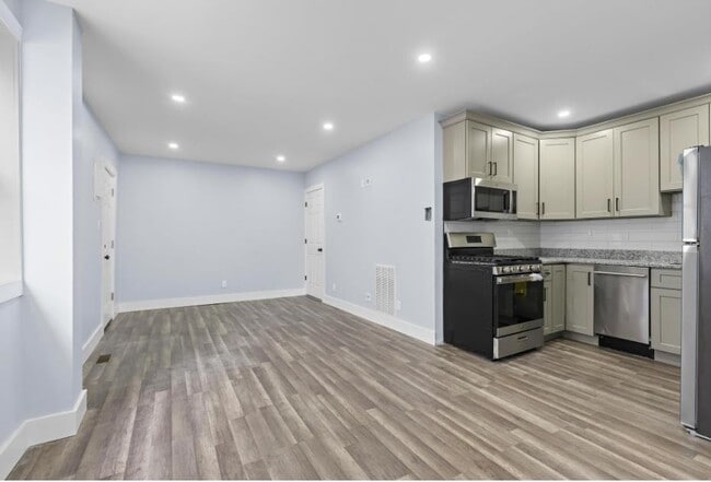 property at 392 Palisade Ave