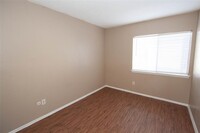 13037 Wirevine Ln photo'