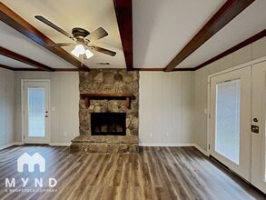 3257 Bobbie Ln in Decatur, GA - Foto de edificio - Building Photo