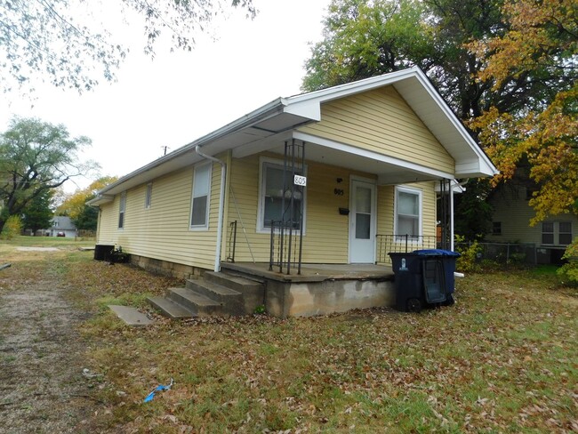 property at 805 S Alleghany St