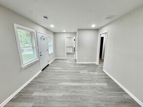 4062 Alpine Ave in Memphis, TN - Building Photo - Building Photo