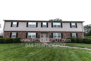 2821 Ravenswood Dr in Evansville, IN - Building Photo