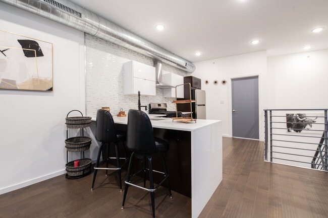 1415 N 7th St, Unit 3 in Philadelphia, PA - Building Photo - Building Photo