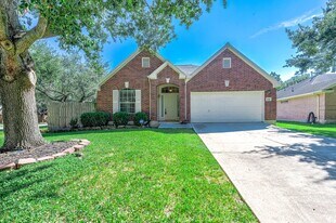 3347 Pebble Beach Ln in Pearland, TX - Building Photo