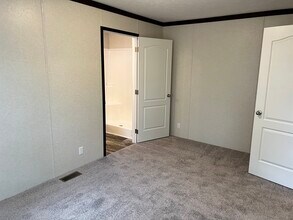 191 Magnolia Pl in Belleville, MI - Foto de edificio - Building Photo