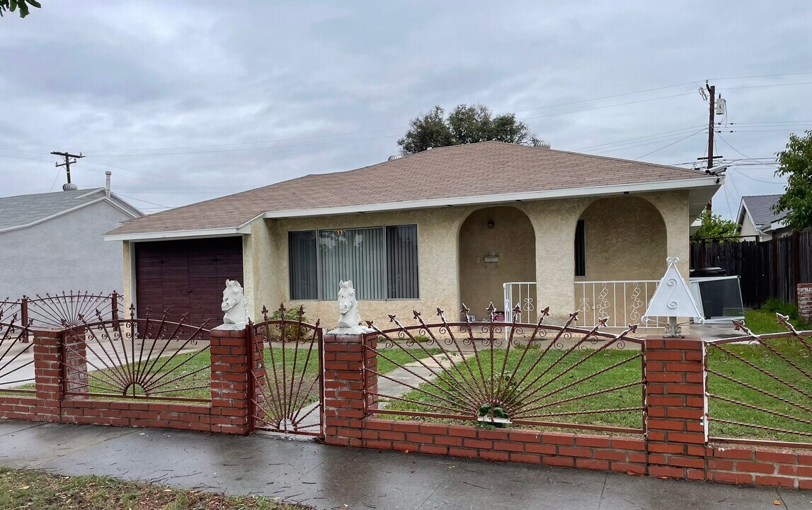 11849 Allard St in Norwalk, CA - Building Photo