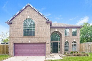 2014 Harbour Cove Dr in Seabrook, TX - Building Photo